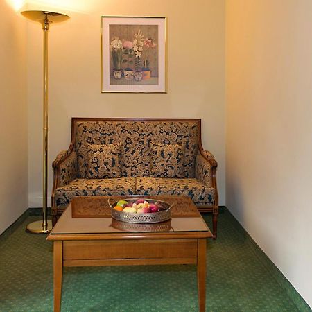 Victor'S Residenz-Hotel Saarbruecken Ngoại thất bức ảnh